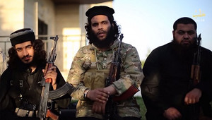İŞİD-dən yeni fətva: Qırmızı geyinməyin!